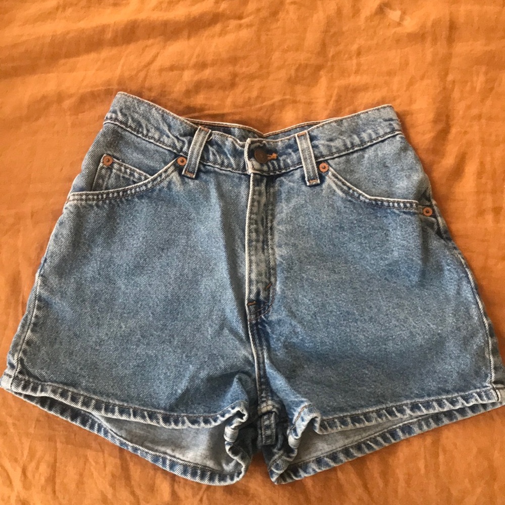 Vintage Orange Tab Levi’s 912 Shorts